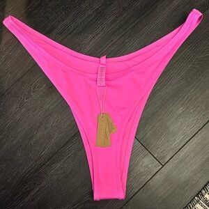 SKIMS Signature Swim Thong Neon Orchid 3X